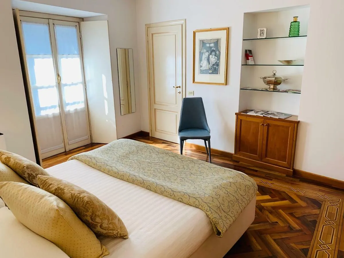 Comecasa Duomo - San Babila Lovely Apartment Milan