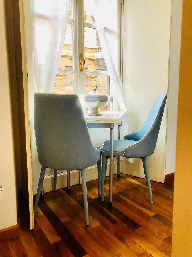Comecasa Duomo - San Babila Lovely Apartment Milan 0*,  Italy